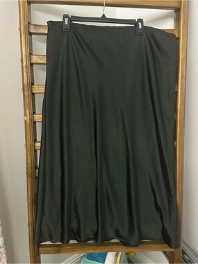 LC Lauren Conrad Forest Green Satin Like A-Line Maxi Skirt